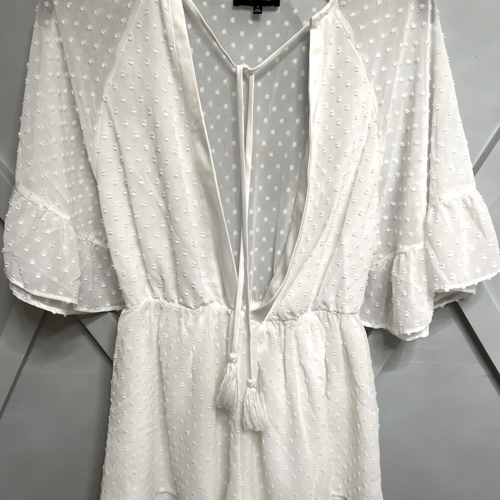 Marjorelle Romper. Sz XS.  White with dots.